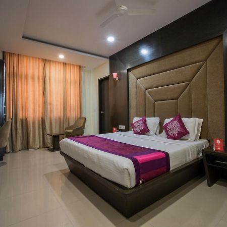 Capital O 1546 The Sensation Hotel Indore Ngoại thất bức ảnh