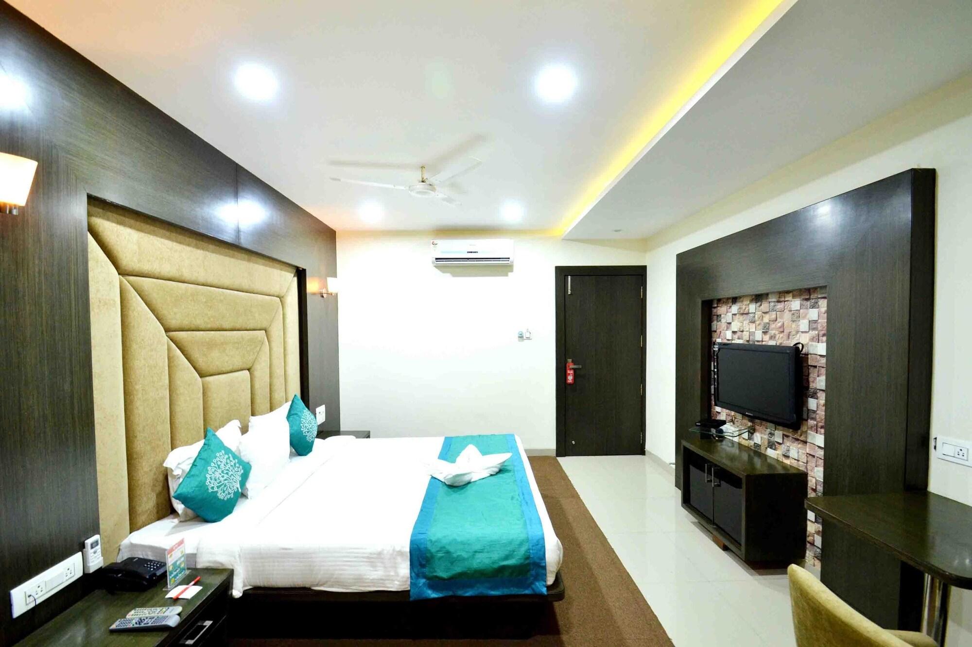 Capital O 1546 The Sensation Hotel Indore Ngoại thất bức ảnh