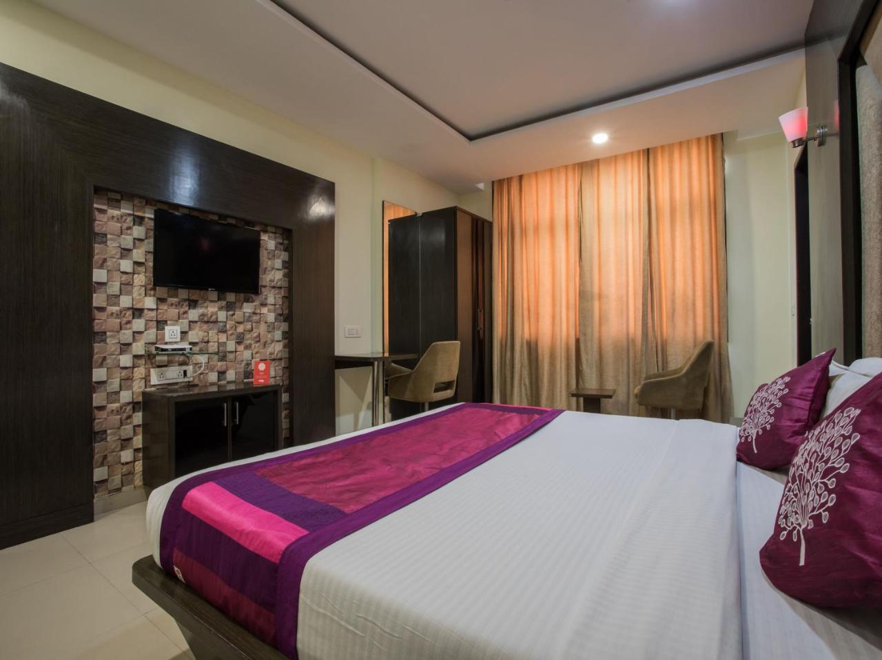 Capital O 1546 The Sensation Hotel Indore Ngoại thất bức ảnh