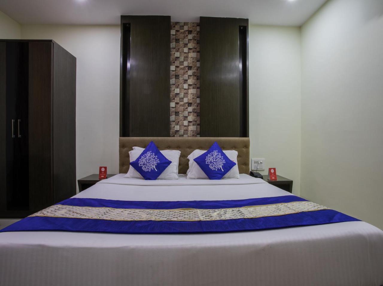 Capital O 1546 The Sensation Hotel Indore Ngoại thất bức ảnh