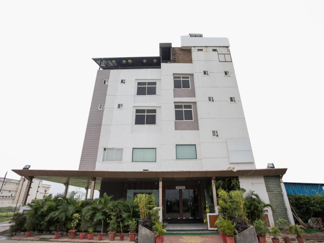 Capital O 1546 The Sensation Hotel Indore Ngoại thất bức ảnh