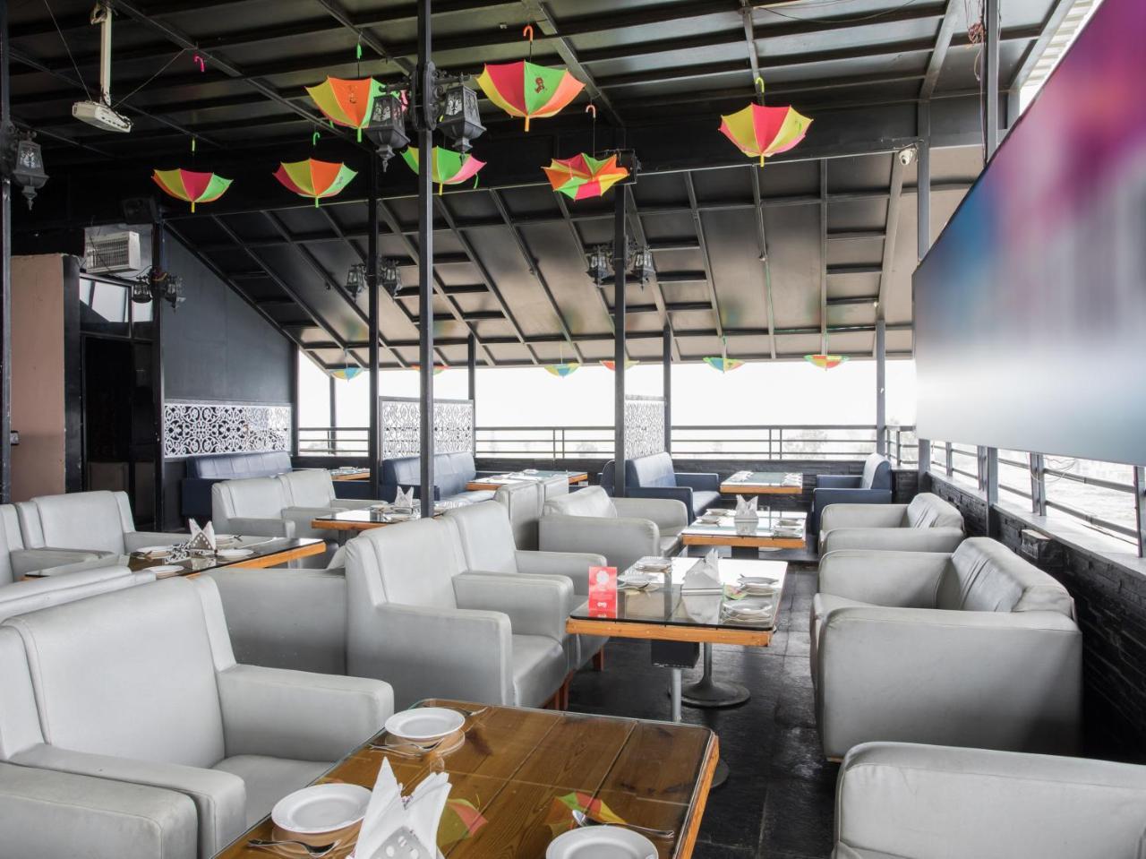 Capital O 1546 The Sensation Hotel Indore Ngoại thất bức ảnh