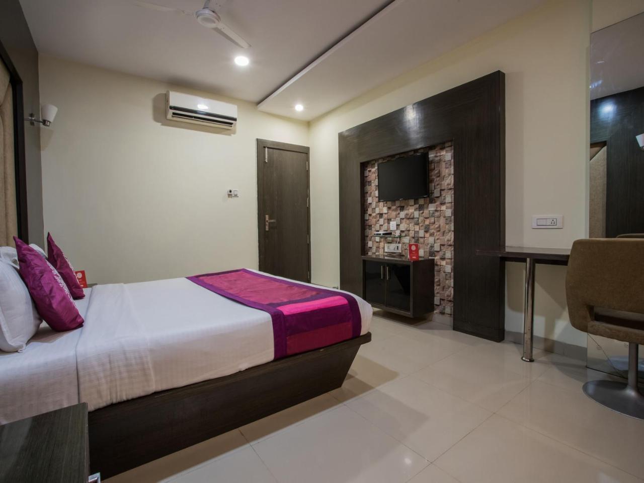 Capital O 1546 The Sensation Hotel Indore Ngoại thất bức ảnh